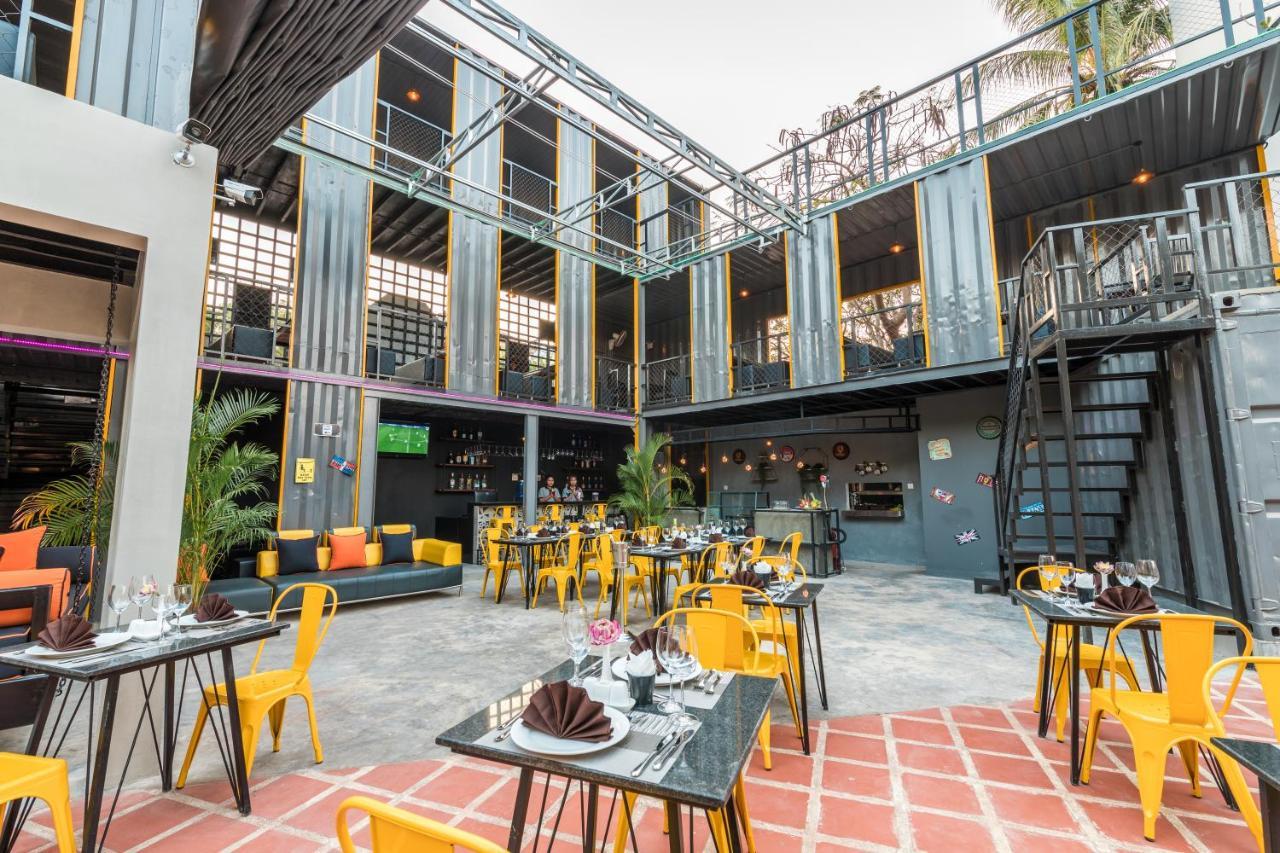 White Rabbit Hostel Сием Рип Экстерьер фото