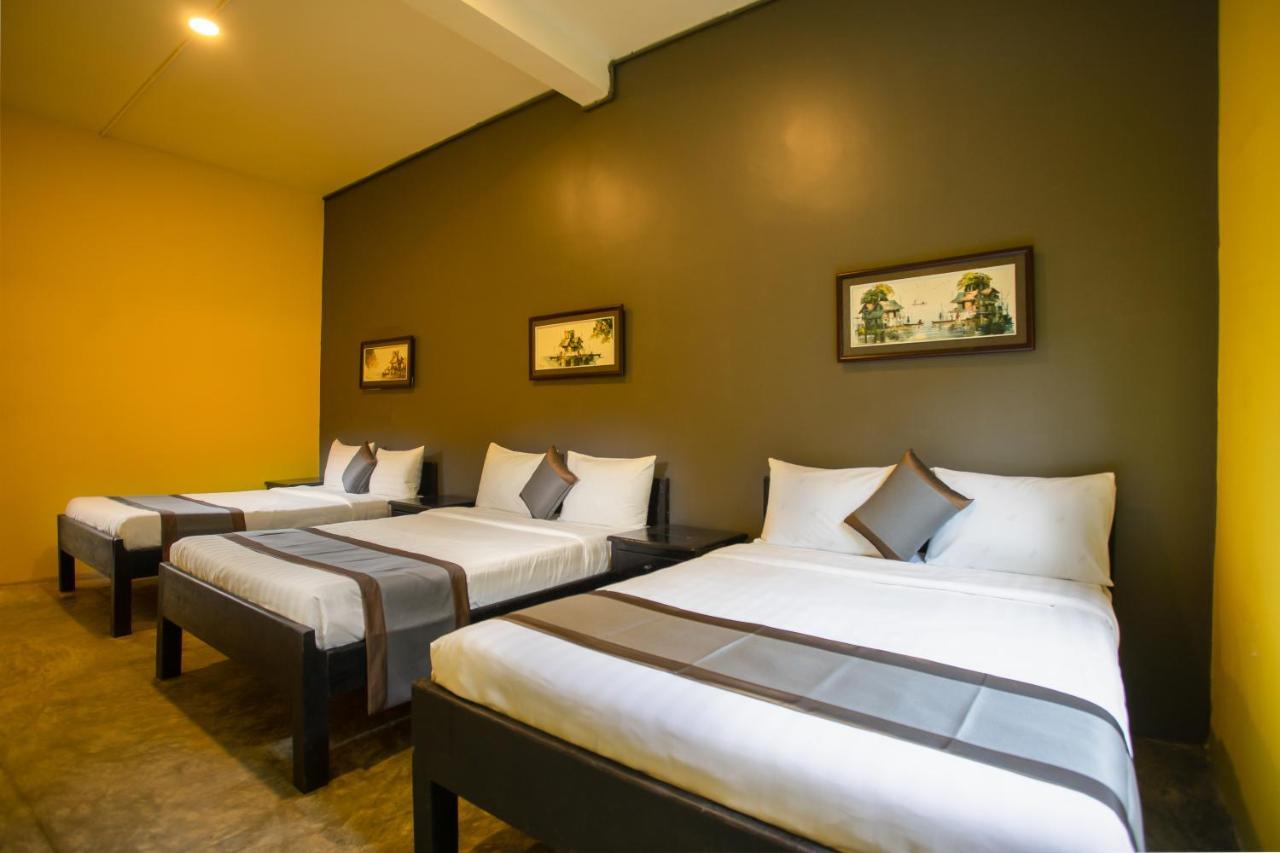 White Rabbit Hostel Сием Рип Экстерьер фото