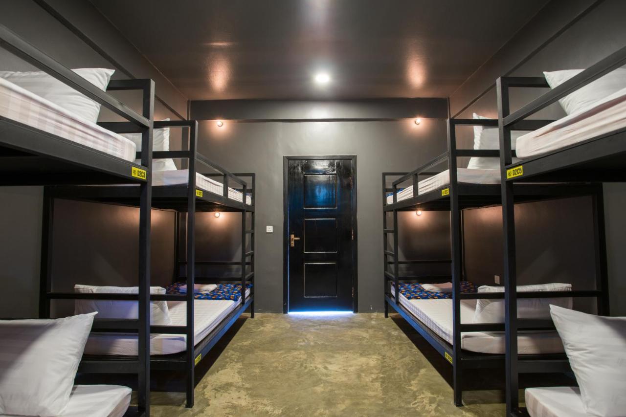 White Rabbit Hostel Сием Рип Экстерьер фото